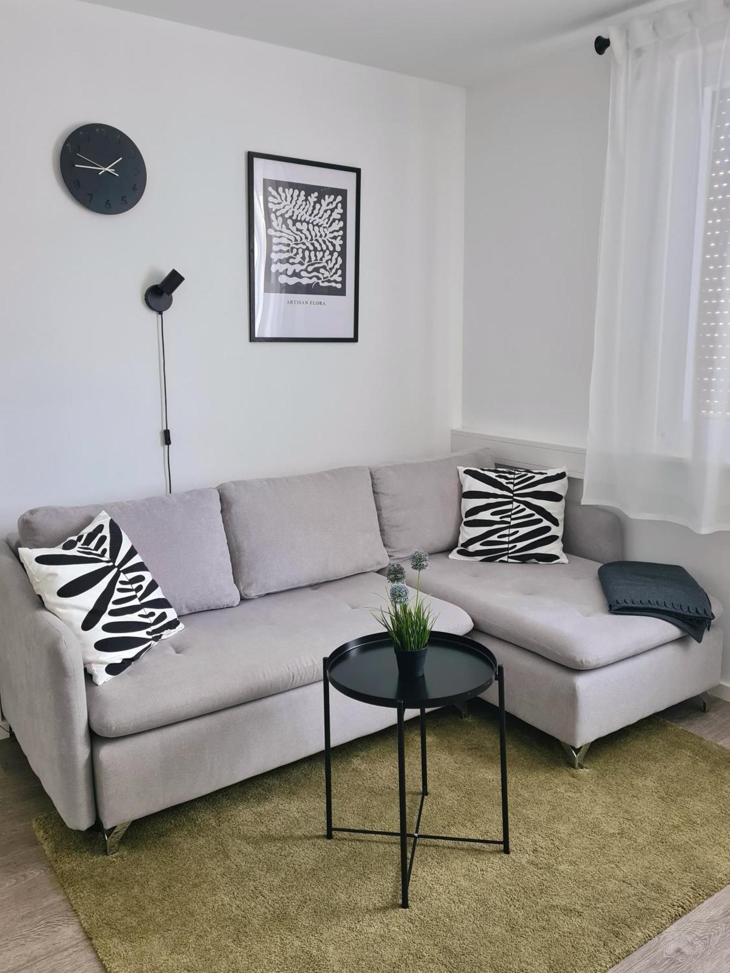 Modernes Zentrales Apartment Μπρούχσαλ Εξωτερικό φωτογραφία